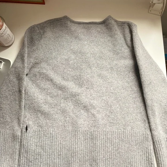 ❌SOLD❌ Wool Cardigan🐑 - Picture 5 of 7